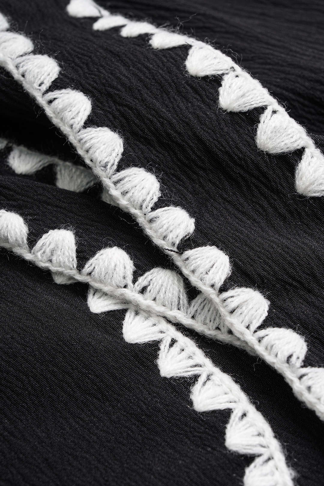 "Contrast Binding Pocket Straight Leg Pants"