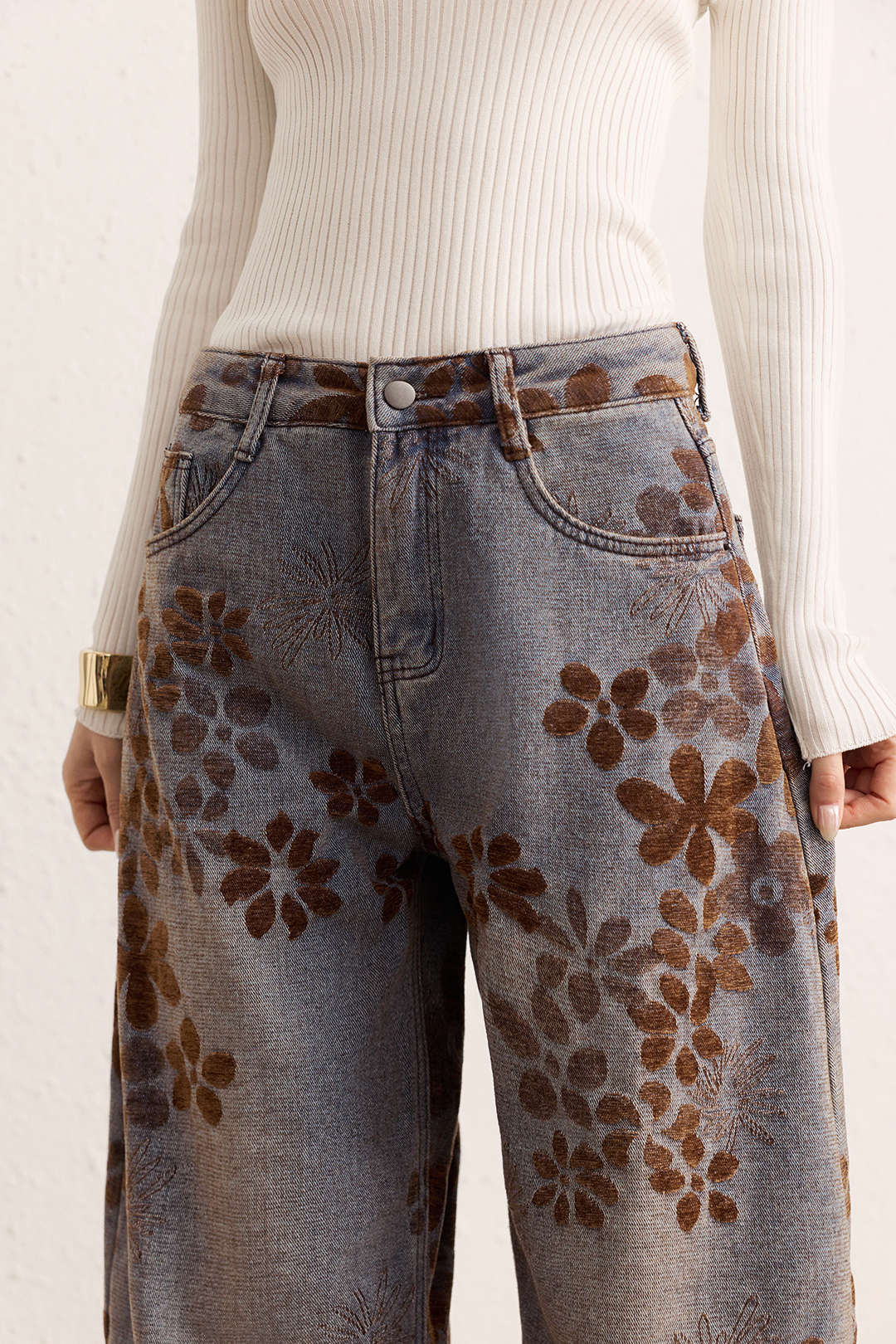 "Denim Floral Print High-Waist Pocket Jeans"