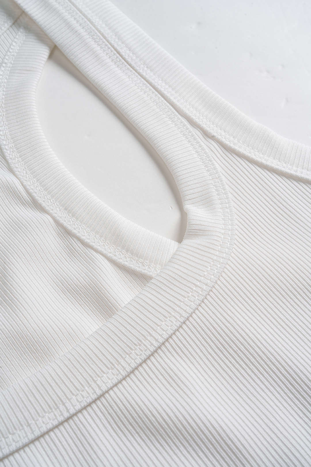 "Basic U-Neck Crop Tank Top"
