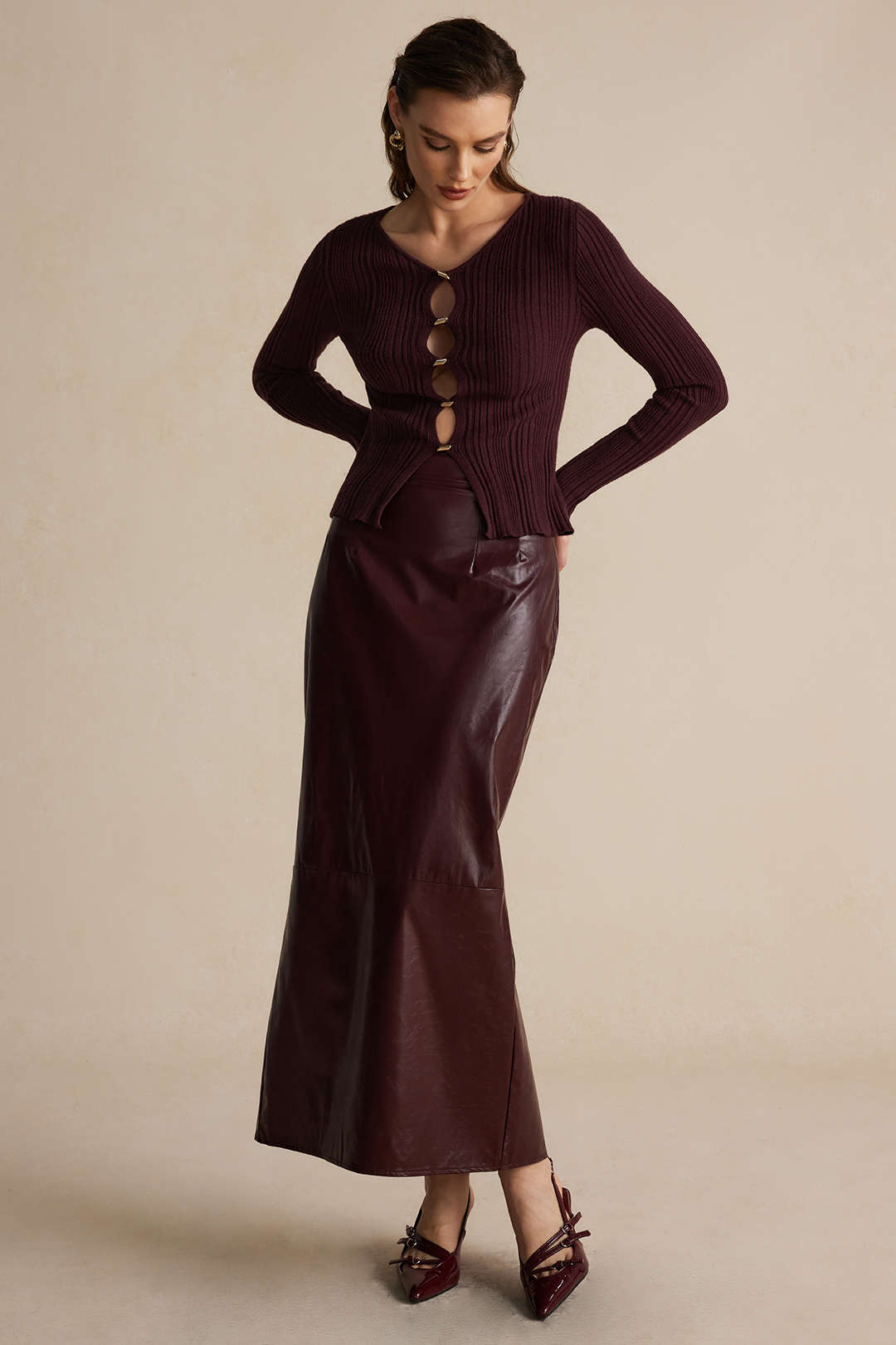 "Basic Solid Faux Leather Midi Skirt"