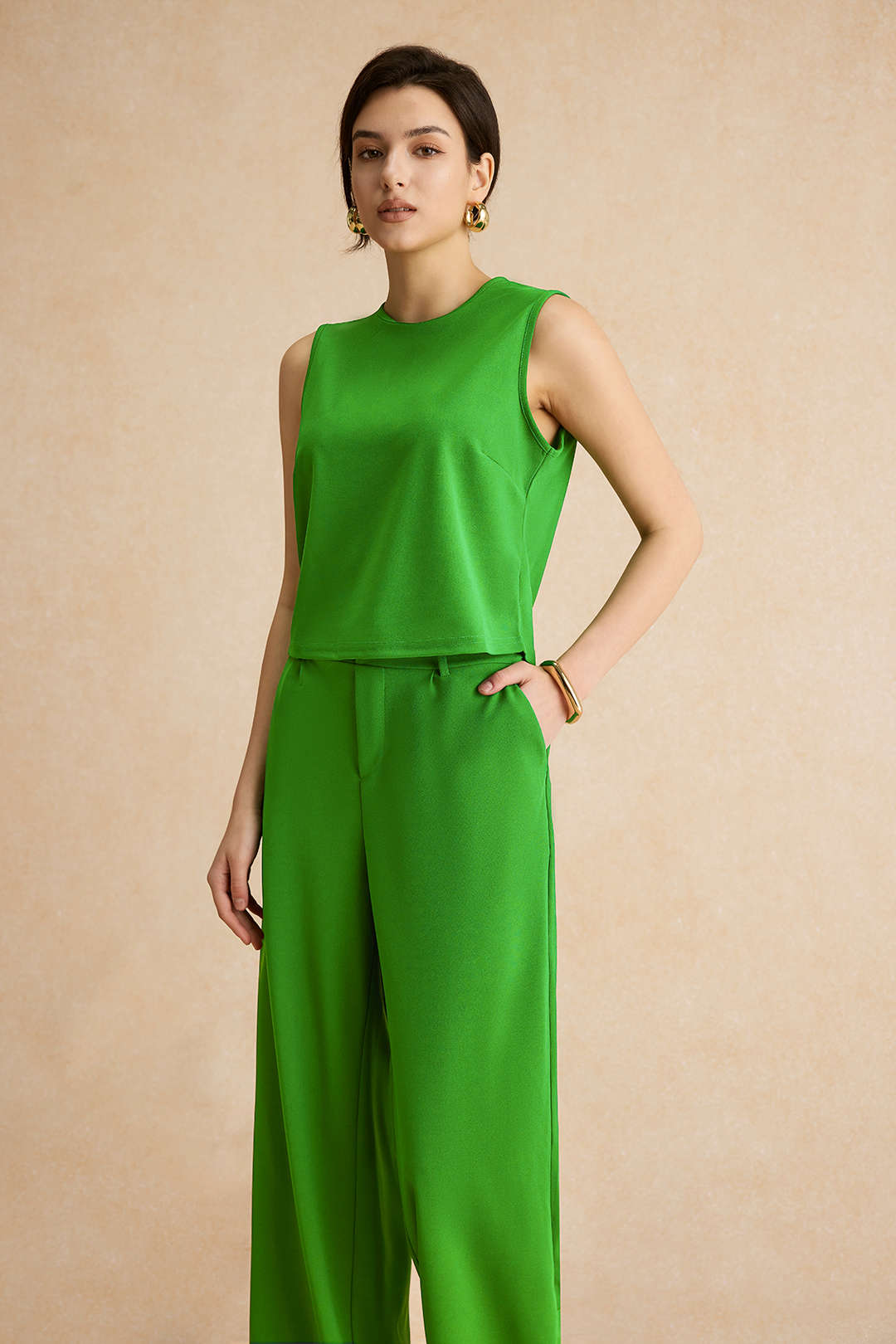 "Basic Solid Sleeveless Top And Straight Leg Pants Set"