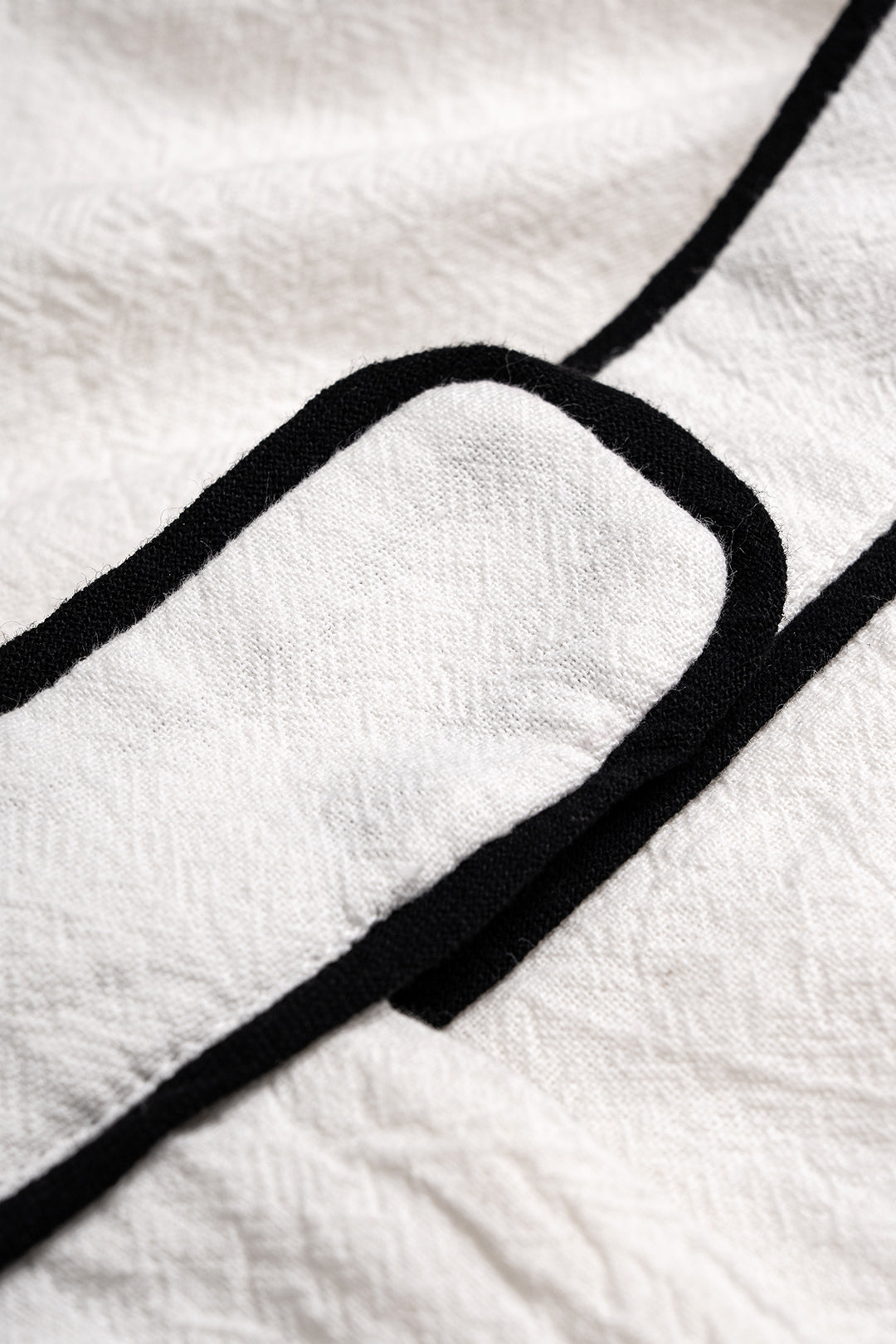 "Contrast Binding Pocket Pants"