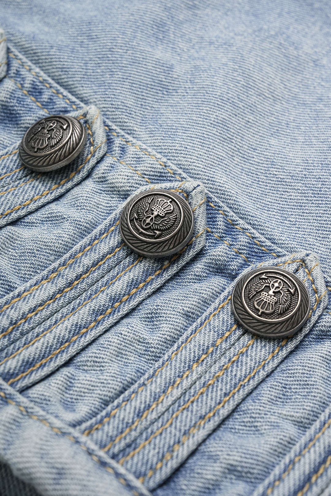 "Denim Button Frayed Vest"