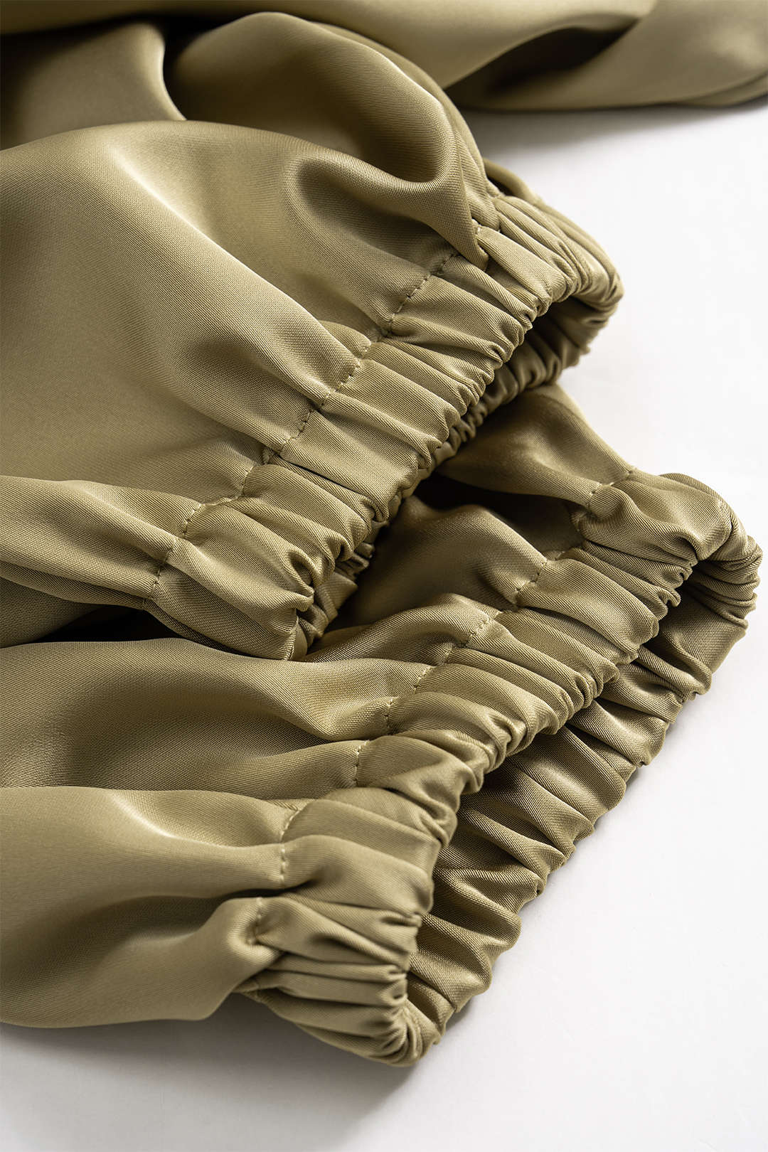 "Contrast Satin Pleated Lantern Trousers"