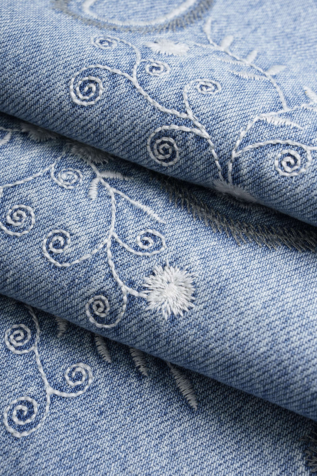 "Denim Floral Print Jeans"