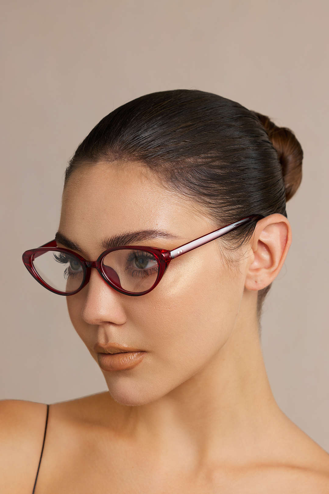 "Cat-Eye Frame Sunglasses"
