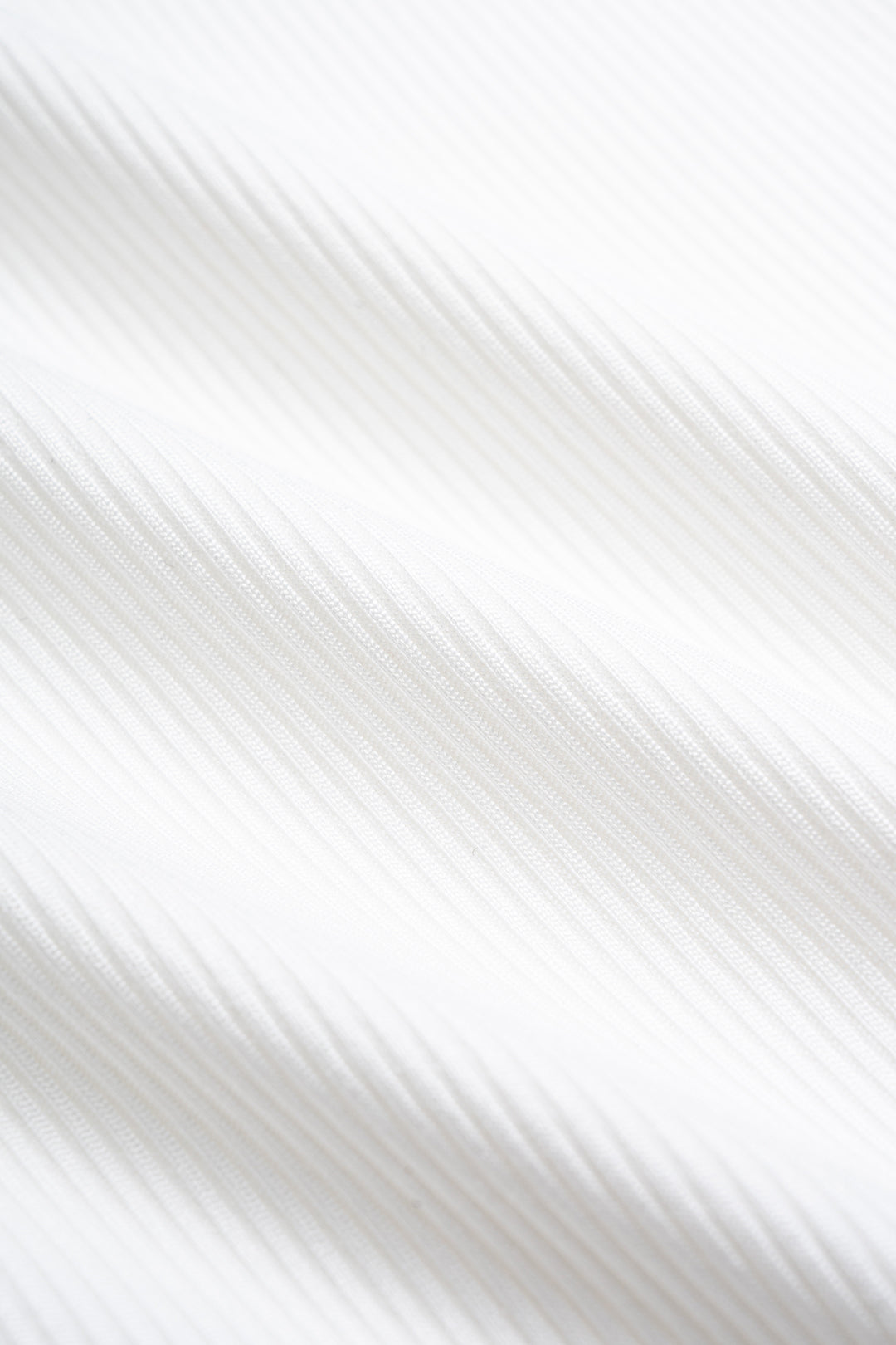 "Contrast Binding Tank Top"