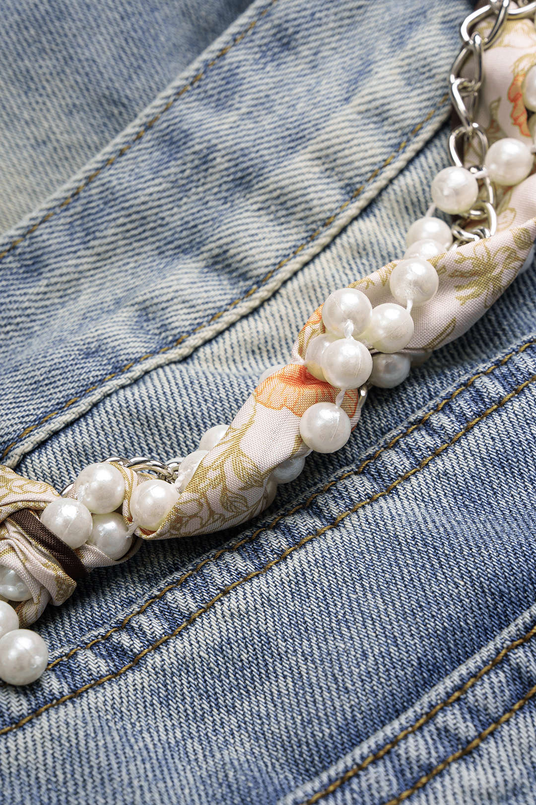 "Denim Chain Belted High Waist Skirt"