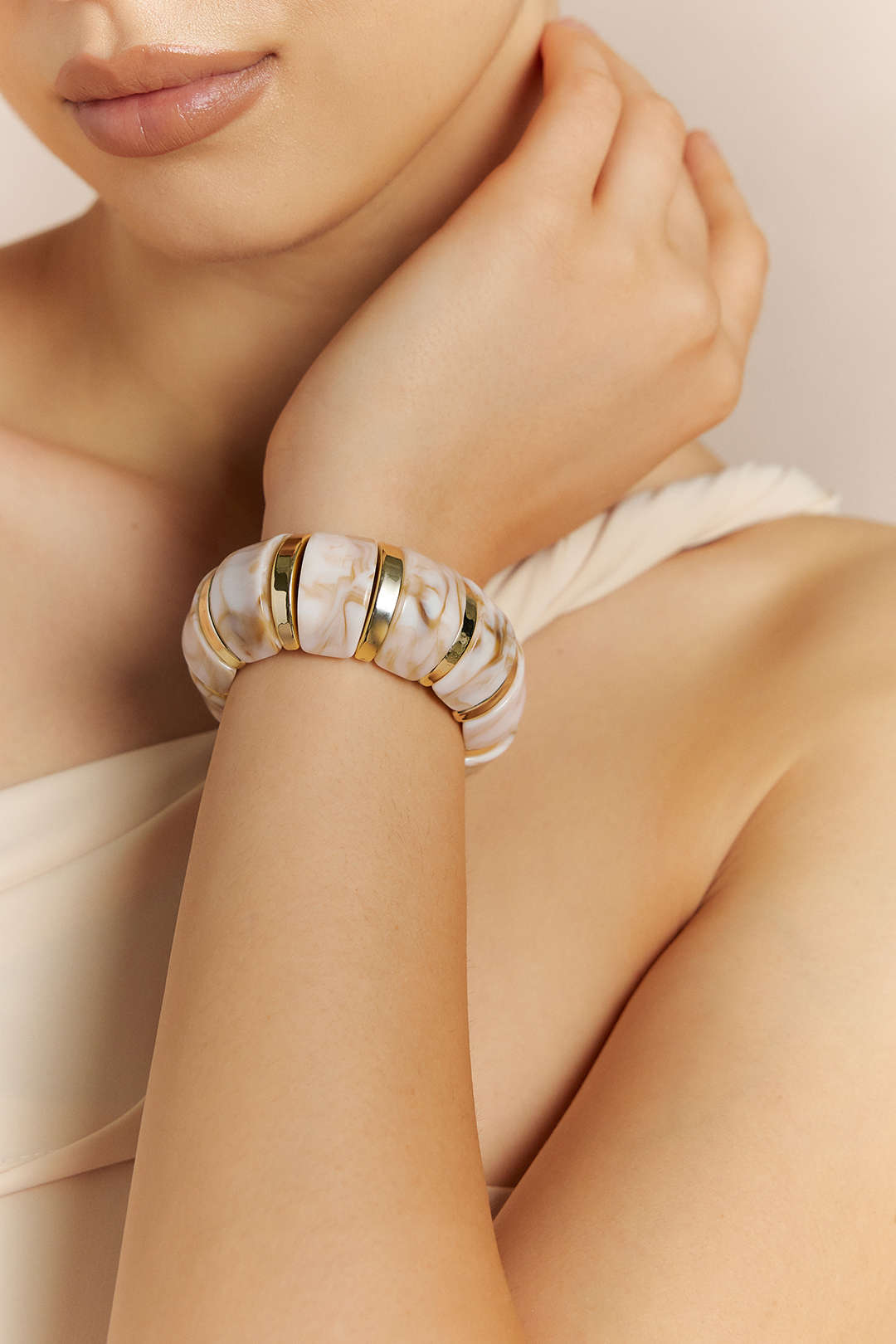 "Alloy Acrylic Bracelet"