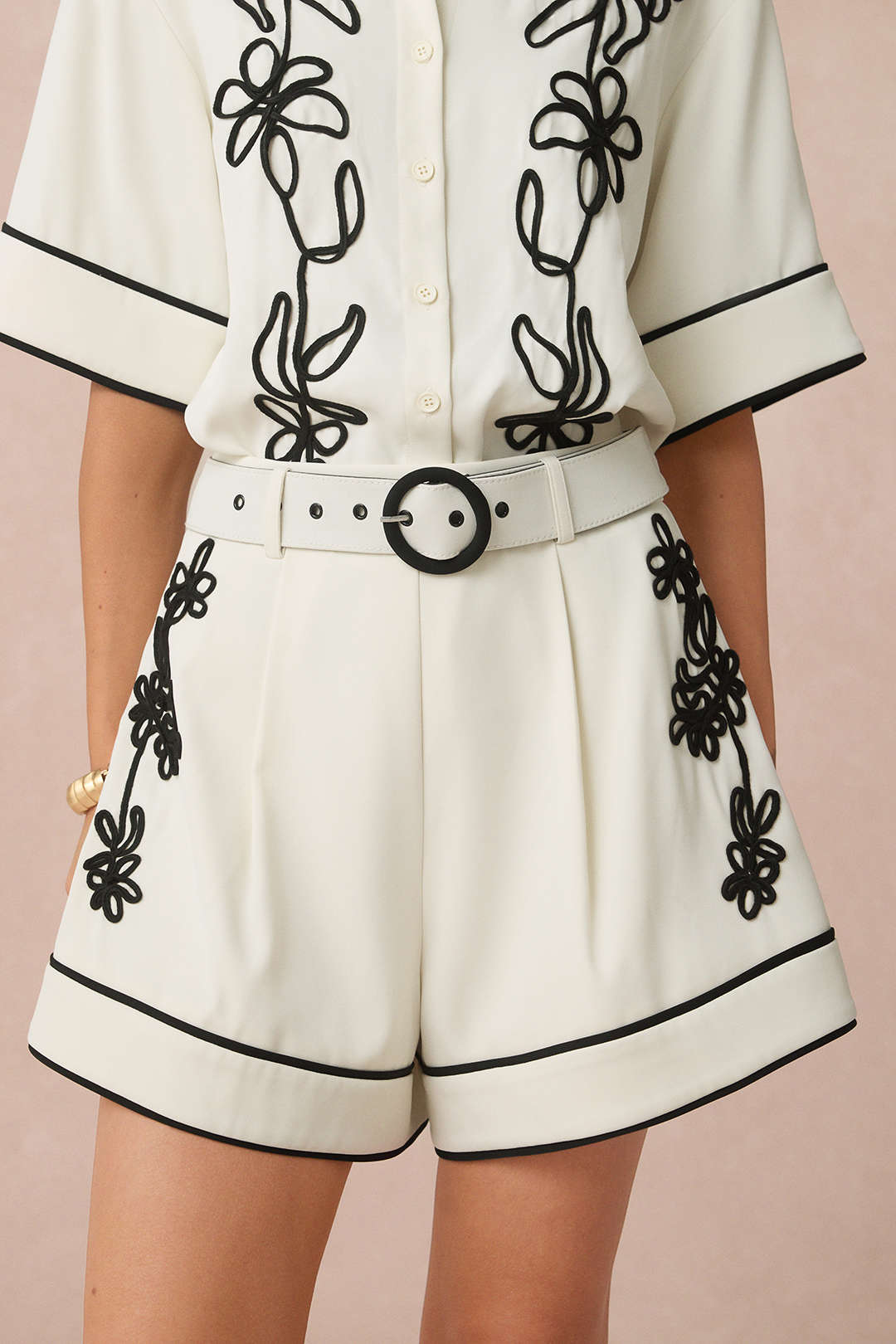 "Contrast Flower Applique Short Sleeve Shirt And Belted Shorts Set"