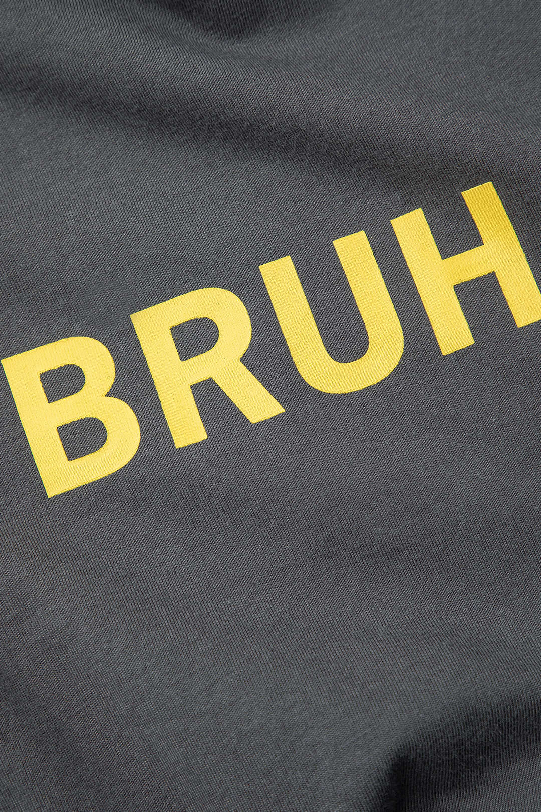 "Bruh Print Sleeveless T-shirt"