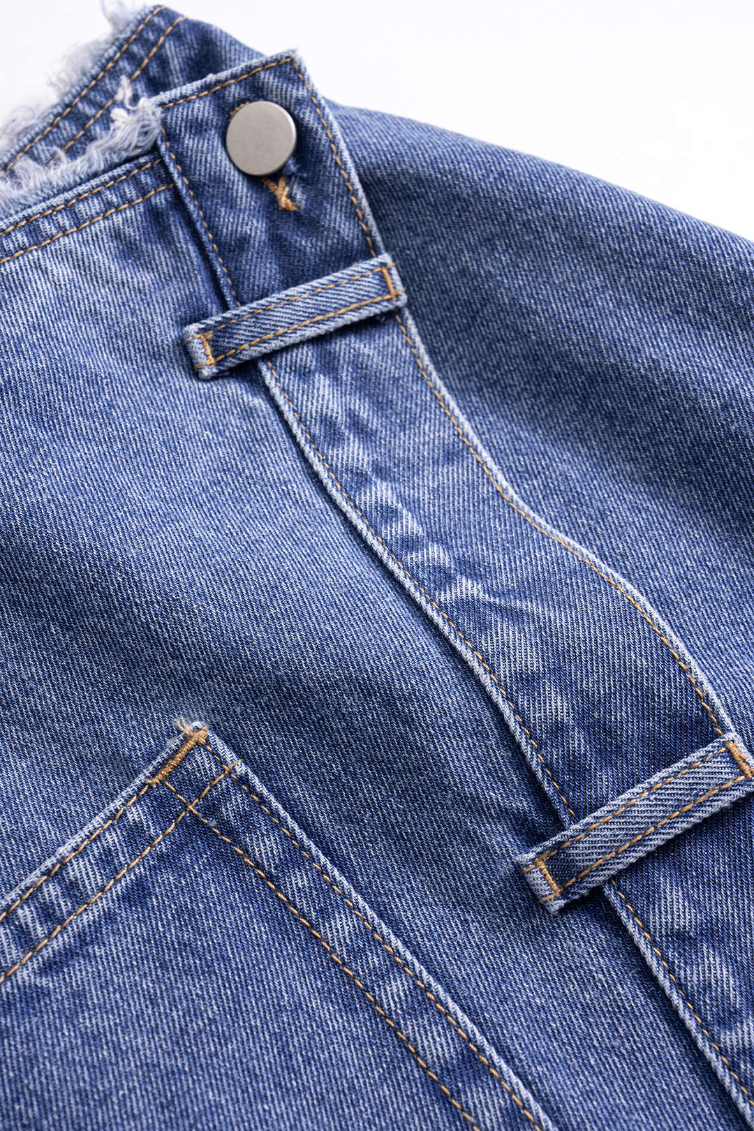 "Denim Asymmetrical Pocket Frayed Skirt"