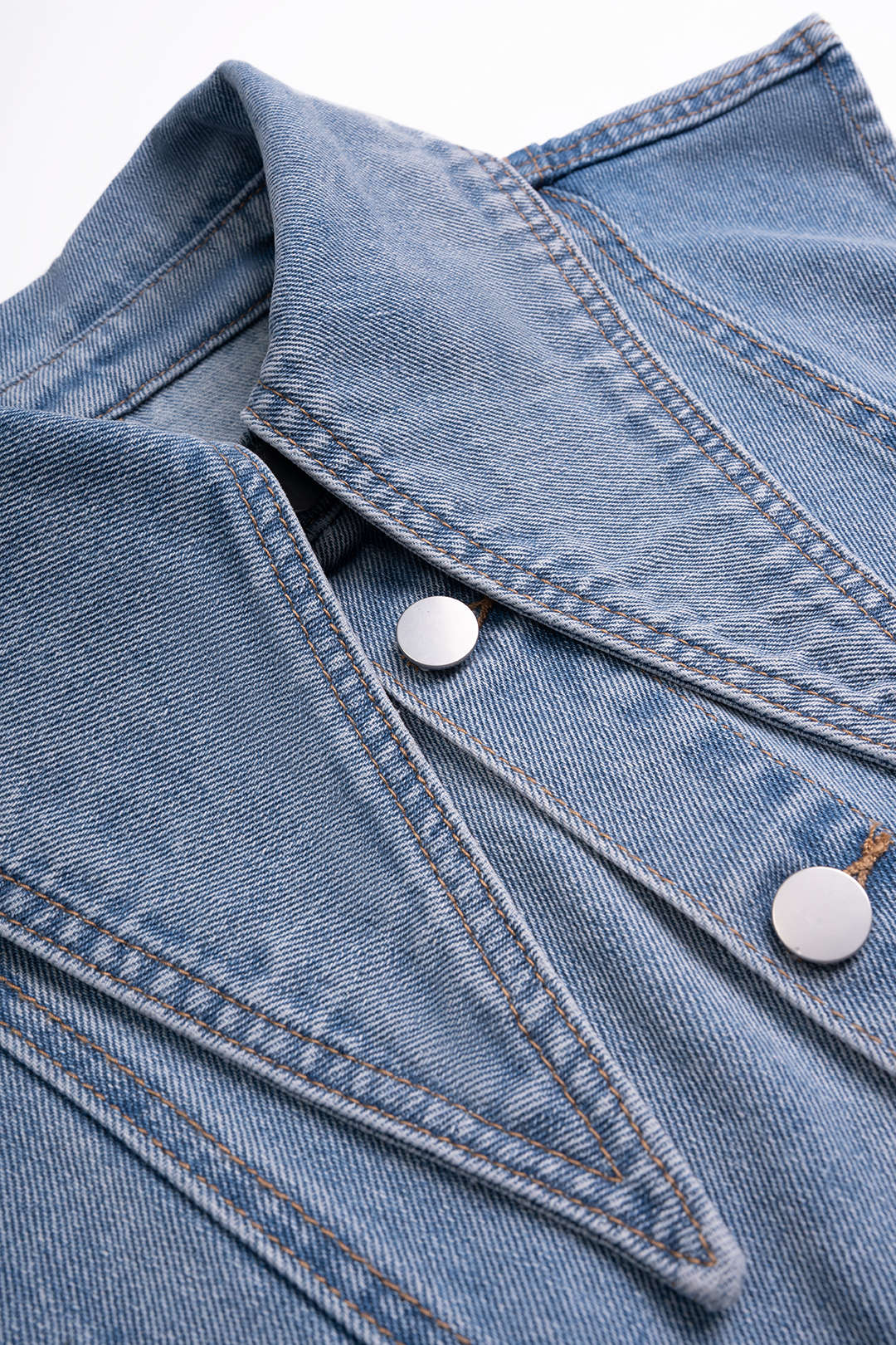 "Denim Lapel Button Vest"