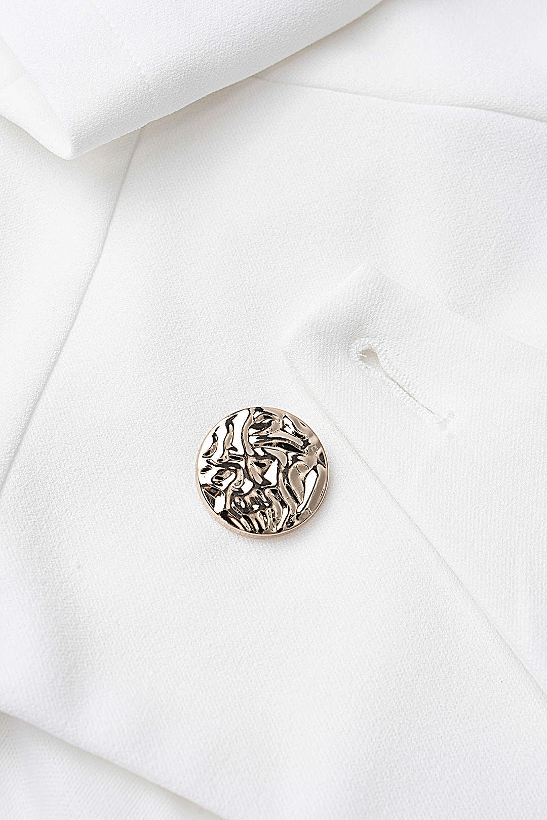 "Asymmetrical Cut Out Short-Sleeve Shirt"