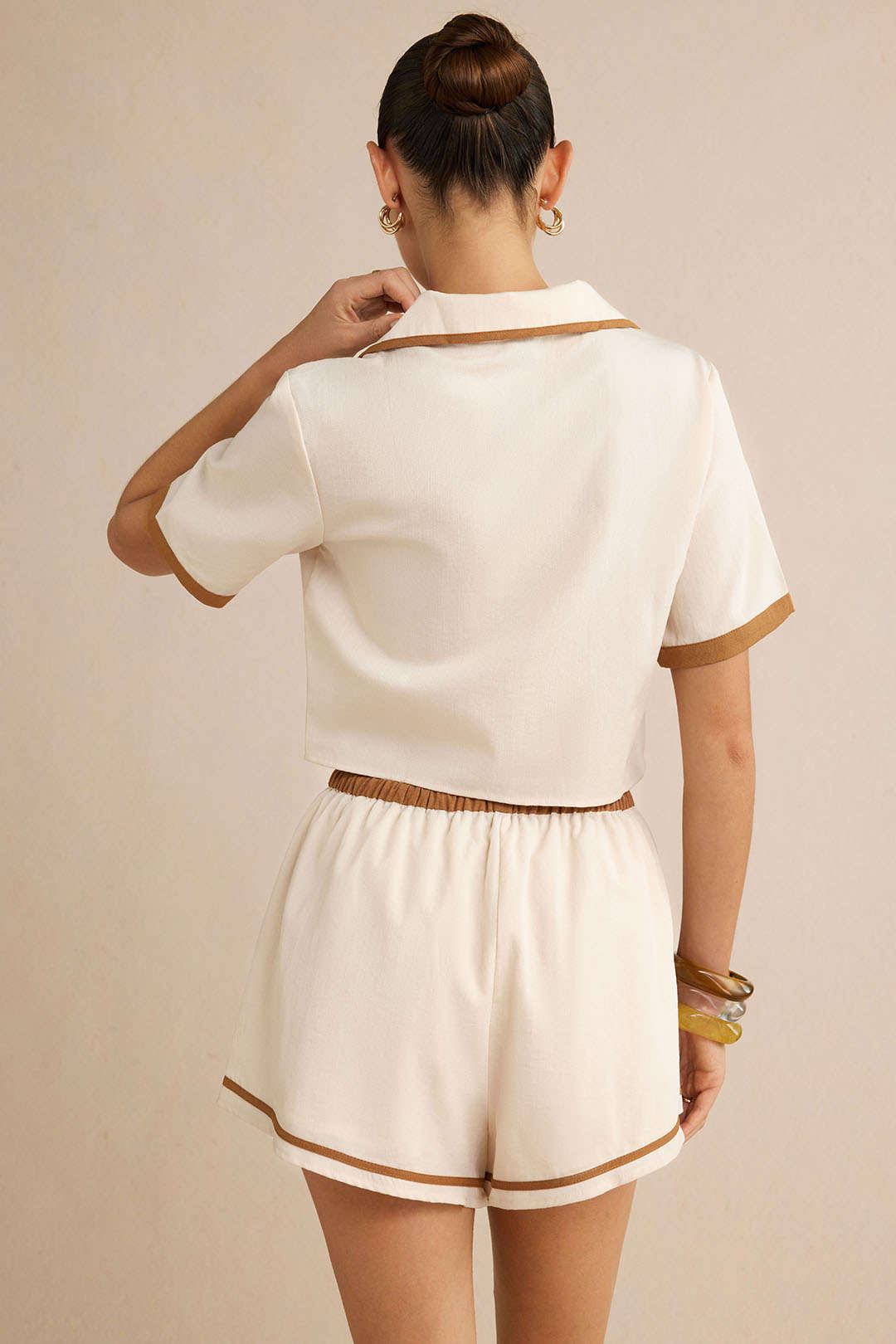 "Contrast Binding Tie-Up Shorts"