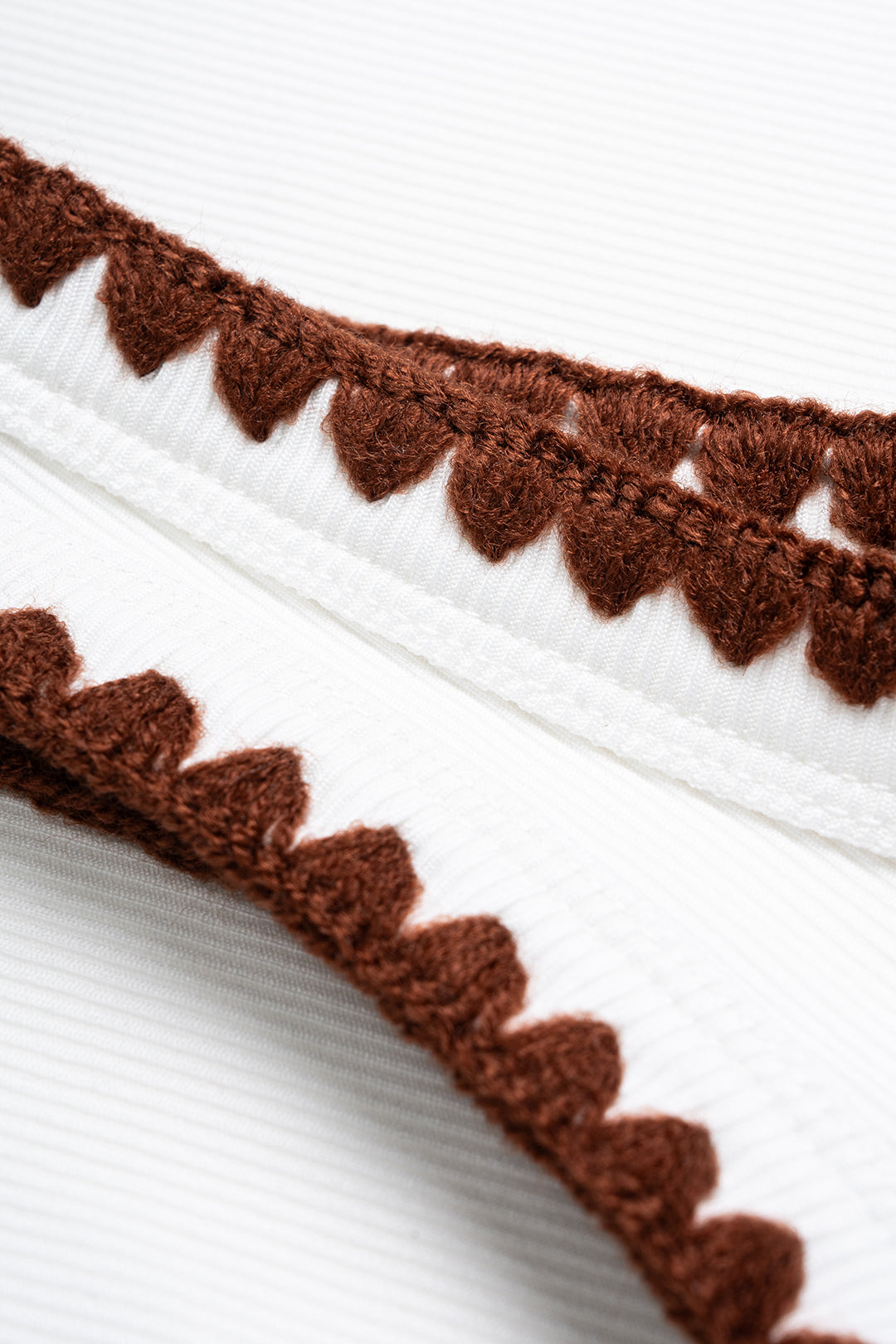 "Contrast Binding Tank Top"