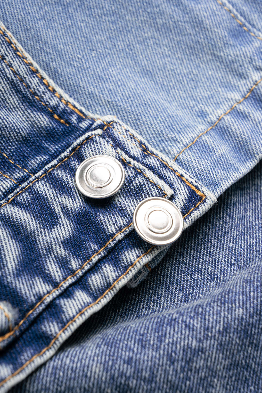 "Denim Contrast Ruched Barrel Jeans"
