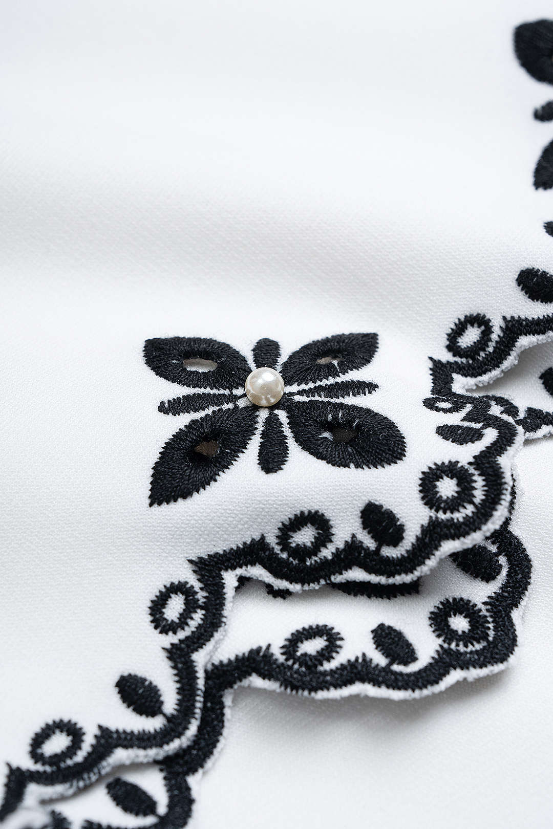 "Contrast Embroidery Pearls Sleeveless Mini Dress"