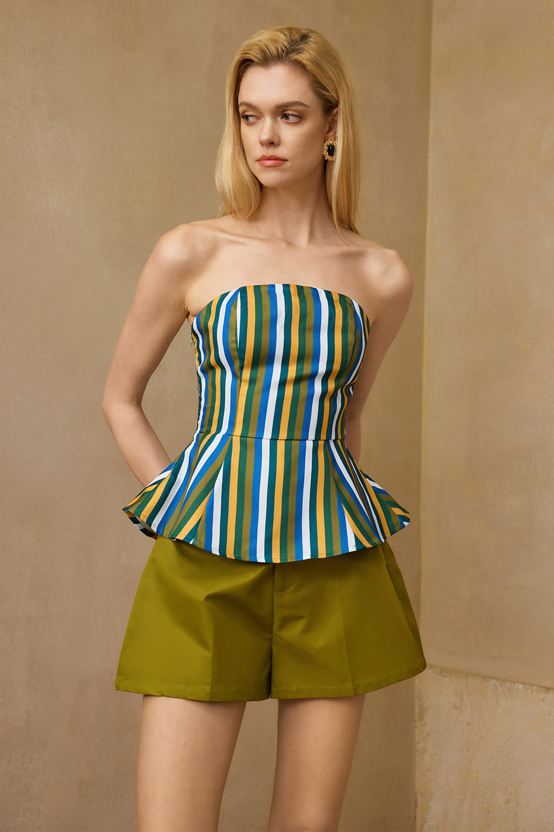 "Contrast Stripe Strapless Tube Top"