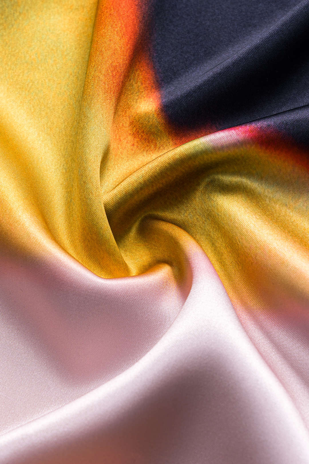 "Contrast Print Satin Zipper Skirt"