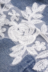 "Denim Lace Trim Embroidery Shorts"