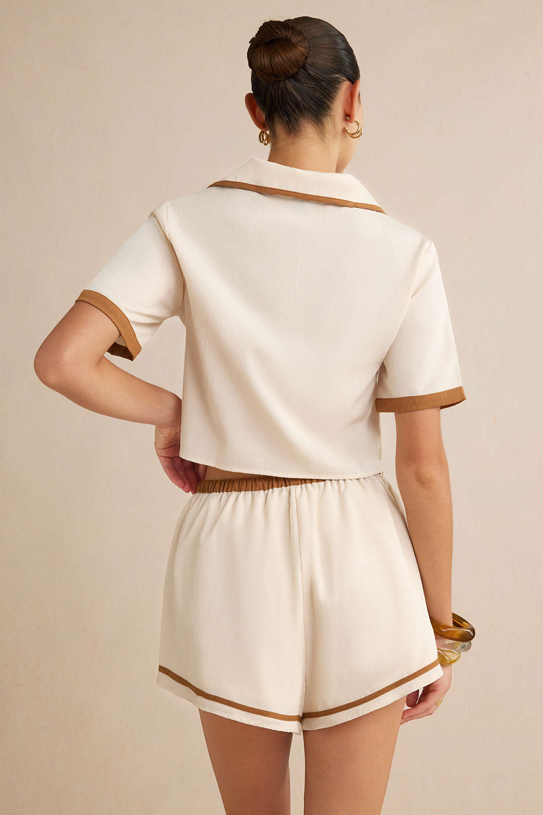 "Contrast Binding Lapel V-Neck Short-Sleeve Shirt"