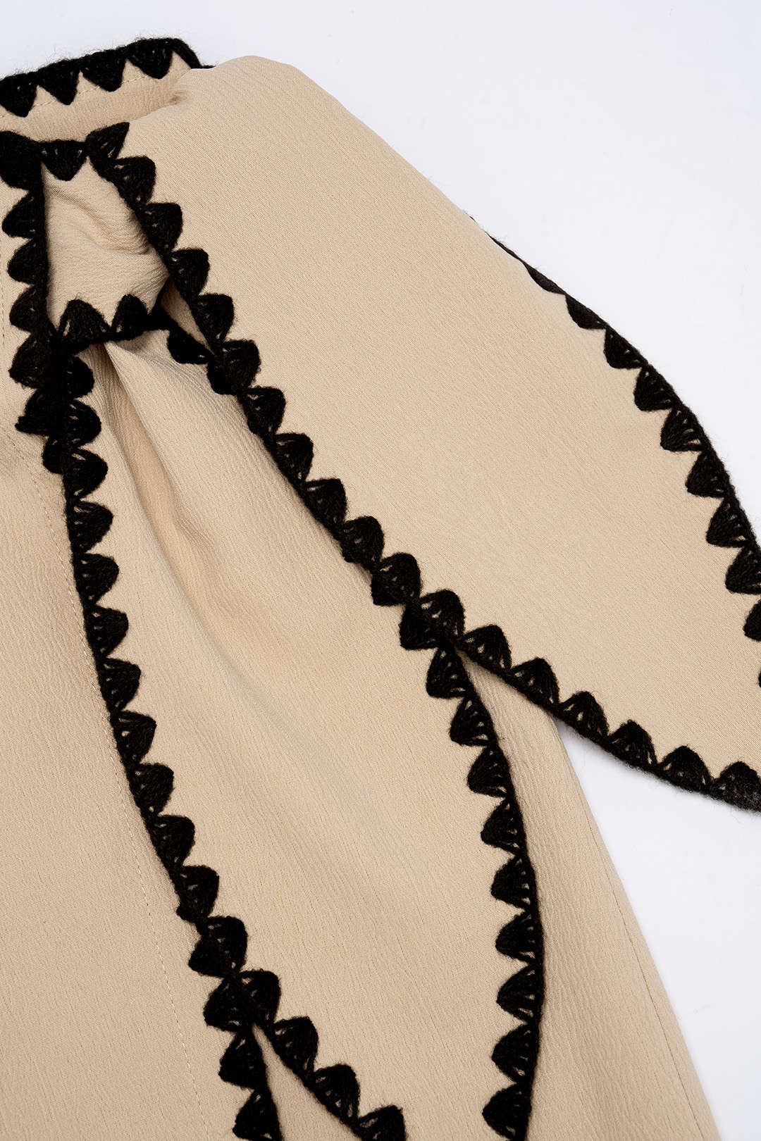 "Contrast Binding Asymmetrical Knotted Skirt"