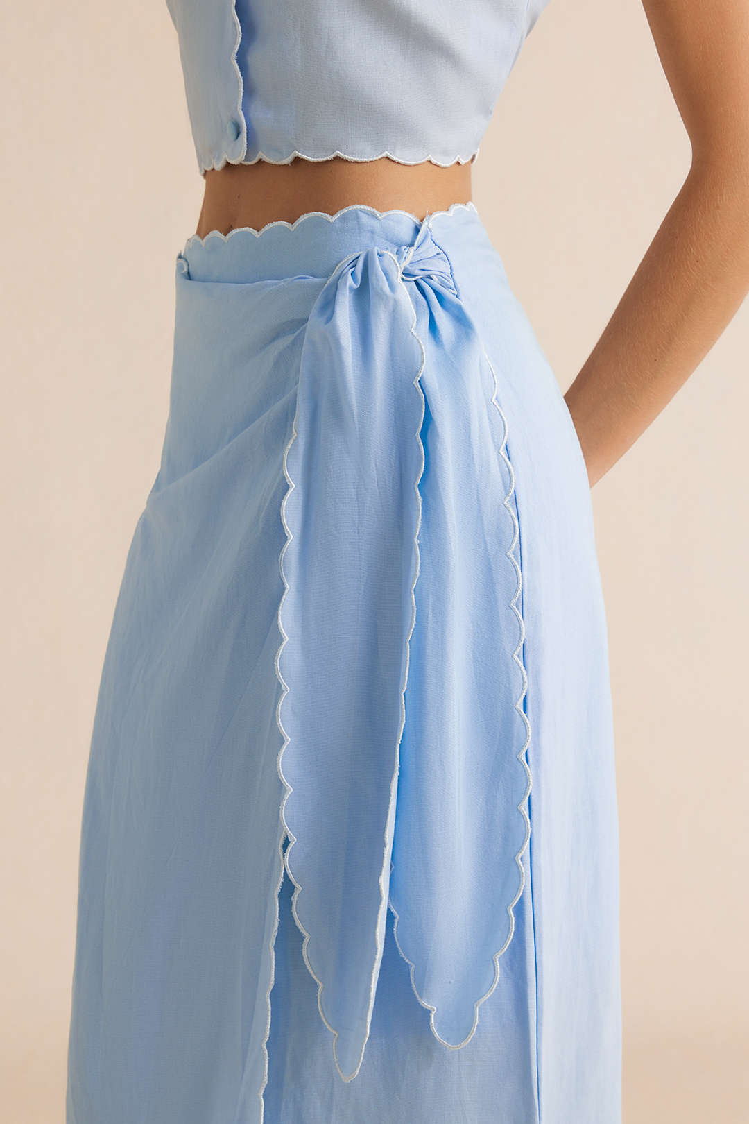 "Contrast Whipstitching Linen Tie Front Wrap Skirt"