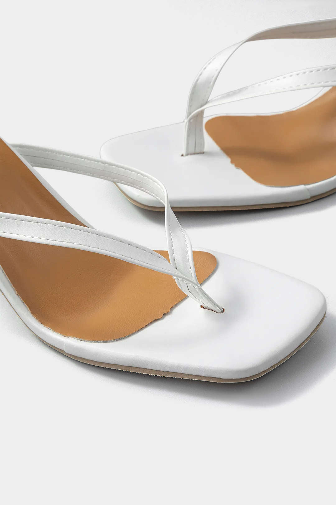 "Basic Mid Heel Thong Sandals"